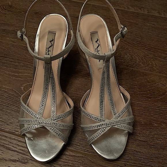 Silver Nina wedge heels - Picture 1 of 7